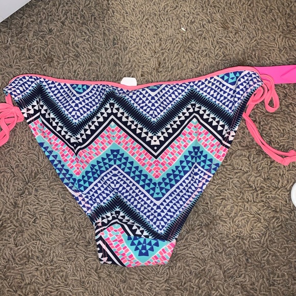 Gap patterned bikini set - Picture 4 of 6